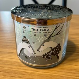 Bath & Body Works 3 Wick Candle. Tree Farm.